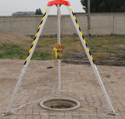 救援三腳架在中水回收系統中的應用